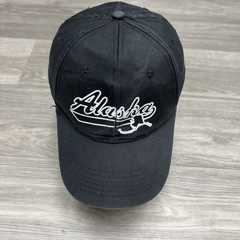 Vintage 90s Alaska Snapback Hat Baseball Cap Black White Outdoor Gorpcore Ski